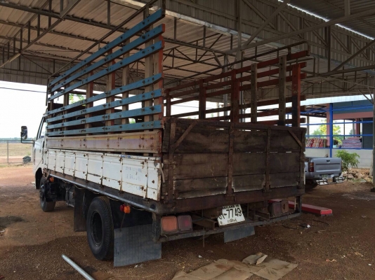 ขายรถหกล้อ Hino FB112 เครื่อง wo4d 117 แรง ปี 30 กระบะช่วงยาว 4.20 เมตร ท้ายเดิม 5 น็อต หน้าหลัง ทะเบียนพร้อม