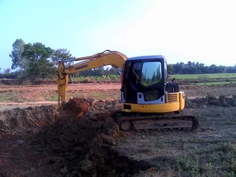 <<< ขายรถแม็คโคร Komatsu PC 78US  พร้อม เทรลเลอร์หกล้อ >>>