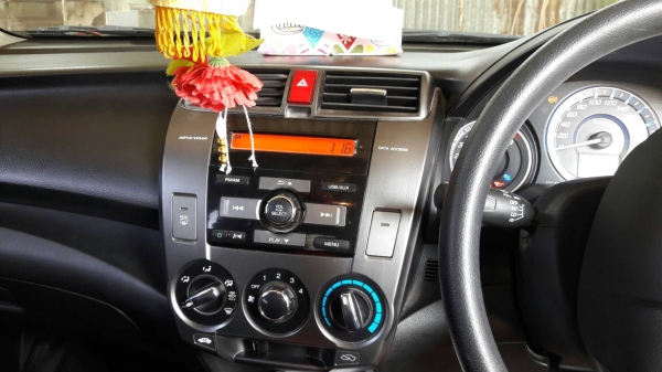 ราย HONDA. CITY  รถบ้านเจ้าของขายเองรถสภาพดีครับ