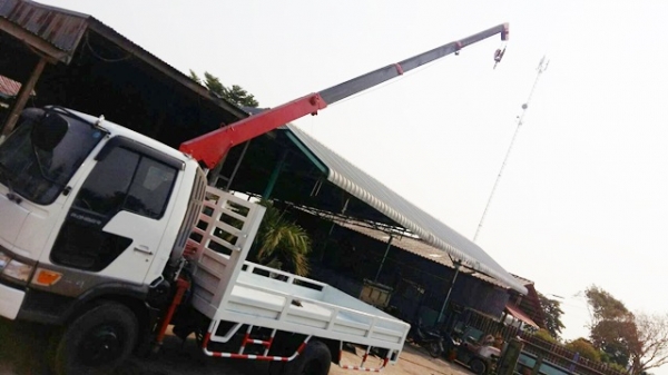 ขายรถบรรทุกหกล้อฮีโน่หัวสิงไฮเทค เครื่อง WO4D-117 แรงม้าแน่นมากๆๆเครน2.5 ตัน 4ปลอก 3 ชัก