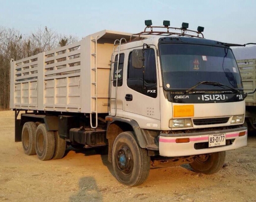 ขายรถสิบล้อดัมพ์ ISUZU เครื่อง 270 แรง ปี 45 กระบะดัมพ์ เครื่องเดิม เกียร์เดิม ทะเบียนพร้อม