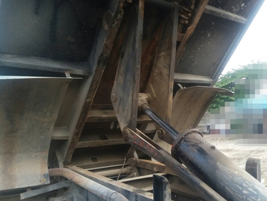 6ล้อดัมพ์ ร็อคกี้ 6ล้อดัมพ์ ร็อคกี้