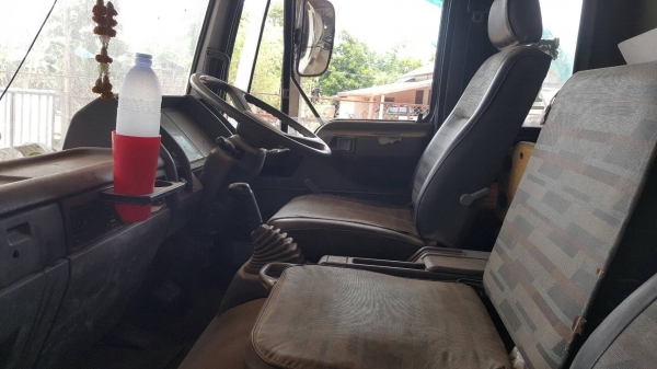 ขาย รถโม่ปูน 3.5 คิว HINO FD ไม่มีทะเบียน เครื่อง HO7C 180 แรงม้า เกียร์ HO คัสซีสวยตลอดเส้น พวงมาลัยพาวเวอร์ ราคาคุยกันได้ครับ