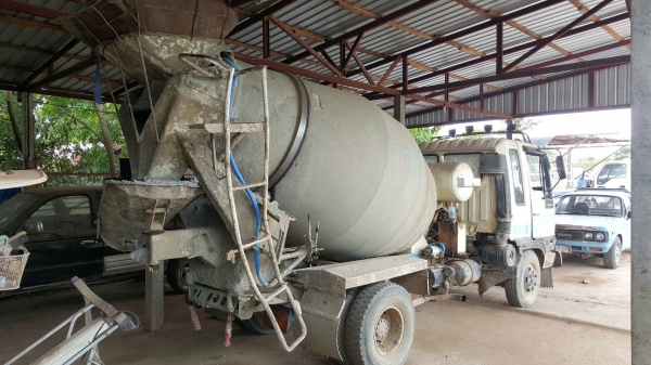 ขาย รถโม่ปูน 3.5 คิว HINO FD ไม่มีทะเบียน เครื่อง HO7C 180 แรงม้า เกียร์ HO คัสซีสวยตลอดเส้น พวงมาลัยพาวเวอร์ ราคาคุยกันได้ครับ