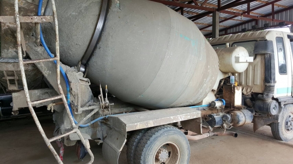 ขาย รถโม่ปูน 3.5 คิว HINO FD ไม่มีทะเบียน เครื่อง HO7C 180 แรงม้า เกียร์ HO คัสซีสวยตลอดเส้น พวงมาลัยพาวเวอร์ ราคาคุยกันได้ครับ