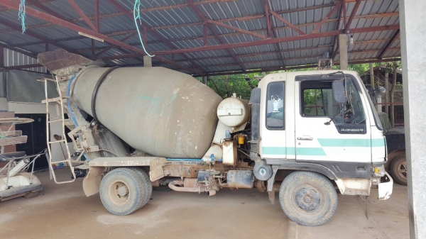 ขาย รถโม่ปูน 3.5 คิว HINO FD ไม่มีทะเบียน เครื่อง HO7C 180 แรงม้า เกียร์ HO คัสซีสวยตลอดเส้น พวงมาลัยพาวเวอร์ ราคาคุยกันได้ครับ