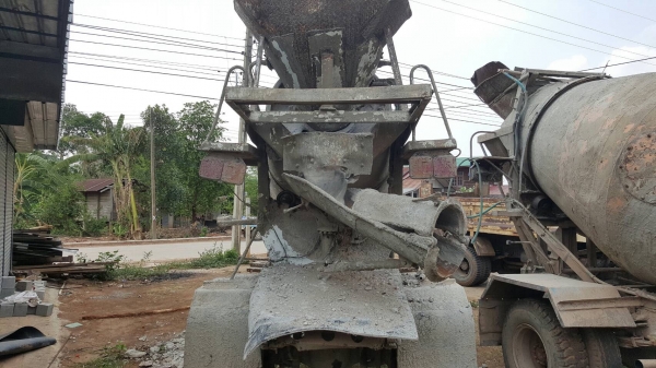 ขาย รถโม่ปูน 2.5 คิว ไม่มีทะเบียน เครื่อง 6BD1 165 แรงม้า เกียร์ร็อค คัสซีสวยใช้ได้ พวงมาลัยพาวเวอร์ รถพร้อมใช้งาน ราคาคุยกันได้ ขาย รถโม่ปูน 2.5 คิว ไม่มีทะเบียน เครื่อง 6BD1 165 แรงม้า เกียร์ร็อค คัสซีสวยใช้ได้ พวงมาลัยพาวเวอร์ รถพร้อมใช้งาน ราคาคุยกันได้