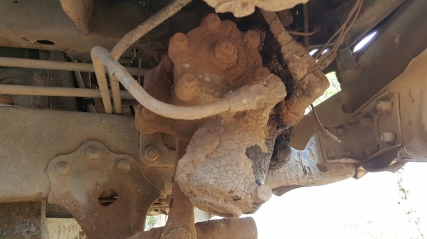 ขาย รถโม่ปูน แบบโม่โซ่ 2.5 คิว HINO เอกสารเล่มทะเบียนครบ เครื่อง EH700 168 แรงม้า พวงมาลัยพาวเวอร์ ราคาคุยกันได้ครับ