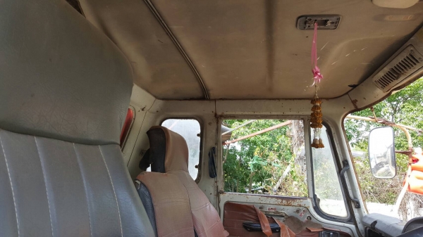 ขาย รถโม่ปูน แบบโม่โซ่ 2.5 คิว HINO เอกสารเล่มทะเบียนครบ เครื่อง EH700 168 แรงม้า พวงมาลัยพาวเวอร์ ราคาคุยกันได้ครับ