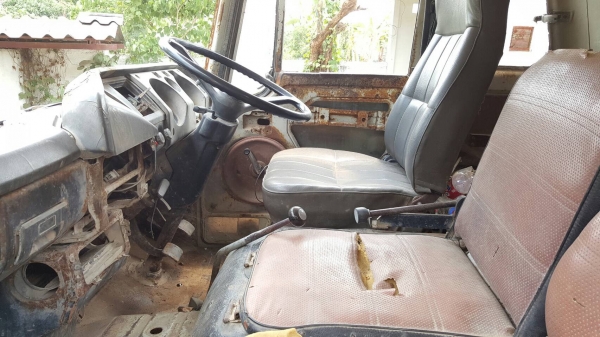 ขาย รถโม่ปูน แบบโม่โซ่ 2.5 คิว HINO เอกสารเล่มทะเบียนครบ เครื่อง EH700 168 แรงม้า พวงมาลัยพาวเวอร์ ราคาคุยกันได้ครับ