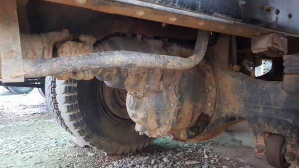 ขาย 10 ล้อดั้ม ไอ้หลง FN527M-A เปลี่ยนช่วงล่างใหม่ เบรคใหญ่ เพลาบุ๋ม วางหัวใหม่ UD เครื่อง 6D16 195 แรงม้า เกียร์ 10 สปีด คัสซีสวยตลอดเส้น แอร์เย็น ทะเบียนพร้อมโอน