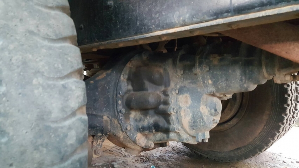 ขาย 10 ล้อดั้ม ไอ้หลง FN527M-A เปลี่ยนช่วงล่างใหม่ เบรคใหญ่ เพลาบุ๋ม วางหัวใหม่ UD เครื่อง 6D16 195 แรงม้า เกียร์ 10 สปีด คัสซีสวยตลอดเส้น แอร์เย็น ทะเบียนพร้อมโอน