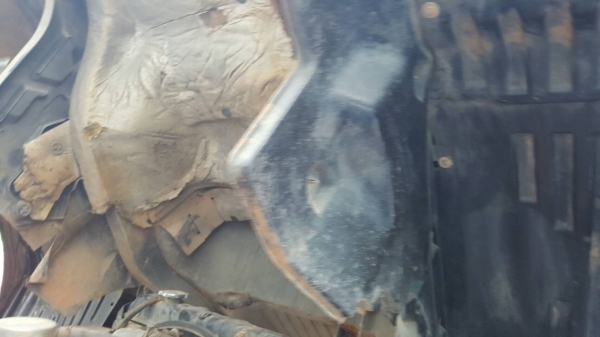 ขาย 10 ล้อดั้ม ไอ้หลง FN527M-A เปลี่ยนช่วงล่างใหม่ เบรคใหญ่ เพลาบุ๋ม วางหัวใหม่ UD เครื่อง 6D16 195 แรงม้า เกียร์ 10 สปีด คัสซีสวยตลอดเส้น แอร์เย็น ทะเบียนพร้อมโอน