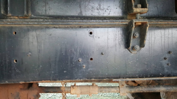 ขาย 10 ล้อดั้ม ไอ้หลง FN527M-A เปลี่ยนช่วงล่างใหม่ เบรคใหญ่ เพลาบุ๋ม วางหัวใหม่ UD เครื่อง 6D16 195 แรงม้า เกียร์ 10 สปีด คัสซีสวยตลอดเส้น แอร์เย็น ทะเบียนพร้อมโอน