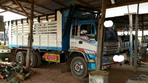 ขายพ่วงแม่ลูก ISUZU 320 ปี 51 สภาพสวยพร้อมใช้ ติดต่อได้ที่คุณ อ๊อฟ พิจิตร 086-737-9991