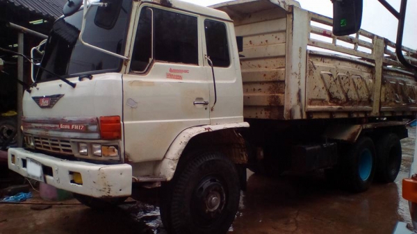 **575,000 บ.ต่อรอง/// 10ล้อ2เพลาดั้ม HINO FM177 (F-17) วางHO6C-Turboin.205แรง เครื่อง/เกียร์ ลงเล่ม แน่น แรงดี ช่วงล่างเดิม คัสซีดี สวย พาวเวอร์/ทริฟฟี่/สโลว ครบ หัวเดิมสภาพดี กระบะดั้มเหล็กทรงสามมิตรฯ สภาพพอใช้ พื้น/ฝาทึบ มีผุบ้าง คอกไม่สวย ยางพอได้ รถวิ **575,000 บ.ต่อรอง/// 10ล้อ2เพลาดั้ม HINO FM177 (F-17) วางHO6C-Turboin.205แรง เครื่อง/เกียร์ ลงเล่ม แน่น แรงดี ช่วงล่างเดิม คัสซีดี สวย พาวเวอร์/ทริฟฟี่/สโลว ครบ หัวเดิมสภาพดี กระบะดั้มเหล็กทรงสามมิตรฯ สภาพพอใช้ พื้น/ฝาทึบ มีผุบ้าง คอกไม่สวย ยางพอได้ รถวิ