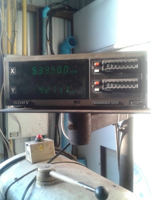 ขายเครื่องกลึง รูคอ 3 นิ้ว ยันศูนย์ 1500 ม.ม. ขายเครื่องกลึง รูคอ 3 นิ้ว ยันศูนย์ 1500 ม.ม.