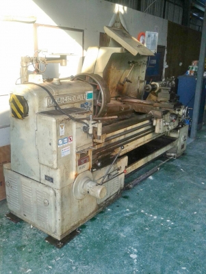 ขายเครื่องกลึง รูคอ 3 นิ้ว ยันศูนย์ 1500 ม.ม. ขายเครื่องกลึง รูคอ 3 นิ้ว ยันศูนย์ 1500 ม.ม.