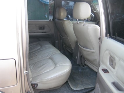 "Toyota Sport Curiser 4DR MT 2.5 4WD ปี2004