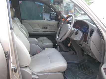 "Toyota Sport Curiser 4DR MT 2.5 4WD ปี2004
