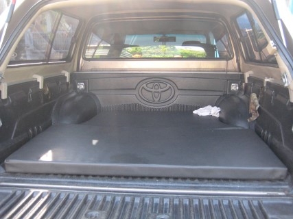 "Toyota Sport Curiser 4DR MT 2.5 4WD ปี2004