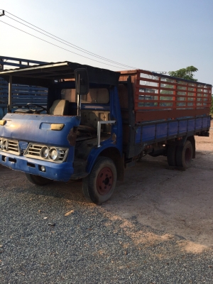 6ล้อ100แรง ทำหัวเปนอีแต๋น สภาพดีมากๆๆพร้อมใช้ 6ล้อ100แรง ทำหัวเปนอีแต๋น สภาพดีมากๆๆพร้อมใช้