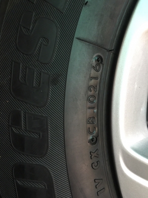 ขายล้อแม็ก เชฟโรเลต โคโลราโด ขอบ 16 พร้อมยางบริดสโตน 215/70/16 ป้ายแดงปี 16 ขายล้อแม็ก เชฟโรเลต โคโลราโด ขอบ 16 พร้อมยางบริดสโตน 215/70/16 ป้ายแดงปี 16