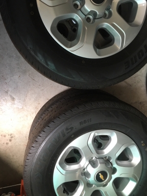 ขายล้อแม็ก เชฟโรเลต โคโลราโด ขอบ 16 พร้อมยางบริดสโตน 215/70/16 ป้ายแดงปี 16