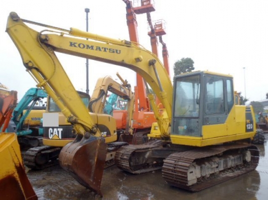 KOMATSU PC100-5