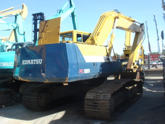 รถขุด KOMATSU PC220-5 รถขุด KOMATSU PC220-5