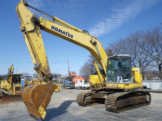 KOMATSU	PC228US-3E0