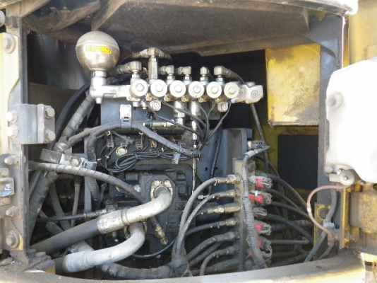 KOMATSU	PC228US-3E0