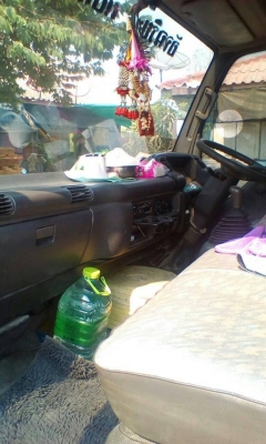 รถหกล้อสวยๆๆNQR135 แรง ยาว4.30เมตร พวงมาลัยพาวเวอร์ แอร้เย็น คันซีสวยภายในสวย รถหกล้อสวยๆๆNQR135 แรง ยาว4.30เมตร พวงมาลัยพาวเวอร์ แอร้เย็น คันซีสวยภายในสวย