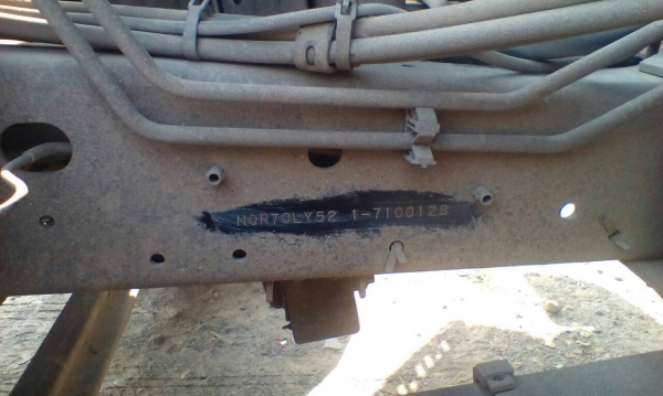 รถหกล้อสวยๆๆNQR135 แรง ยาว4.30เมตร พวงมาลัยพาวเวอร์ แอร้เย็น คันซีสวยภายในสวย