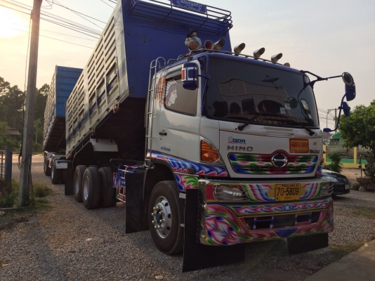 ขายรถพ่วง Hino เครื่อง 344 แรง ปลายปี 56 ไมล์ 145,xxx กระบะดัมพ์แม่ลูกอู่แสงเทเลอร์บ้านโป่ง ลูก 3 เพลาแท้ ยางเต็ม ภายในสวย ไร้ที่ติ รถสวยพร้อมใช้งาน