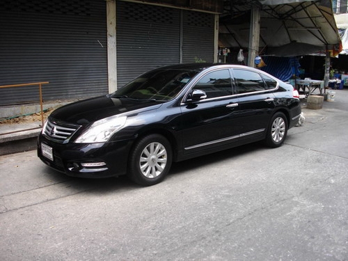 TEANA 200XL สีดำ ปี09 รถบ้านใช้เอง มือเดียวป้ายแดง วิ่งหนึ่งแสนกิโล ประกันชั้น1 สวยกริ๊บ ราคา 470000 บาท