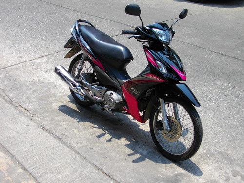 ขาย Shogun AXELO 125cc.หัวฉีด สวยเด่น เครื่องเทพ99\% รับประกันศูนย์5ปี 23000 บาท