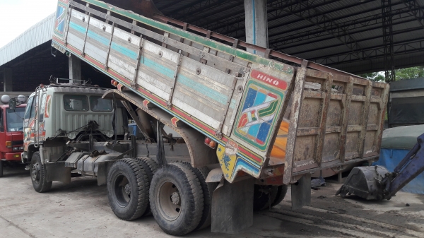 Hino 3H ดั้ม-อลูมิเนียม เครื่อง JO8C 240 แรงม้า เครื่องดีคัสซีสวย สภาพพร้อมใช้ Hino 3H ดั้ม-อลูมิเนียม เครื่อง JO8C 240 แรงม้า เครื่องดีคัสซีสวย สภาพพร้อมใช้