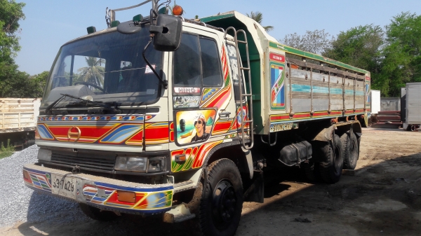 Hino 3H ดั้ม-อลูมิเนียม เครื่อง JO8C 240 แรงม้า เครื่องดีคัสซีสวย สภาพพร้อมใช้