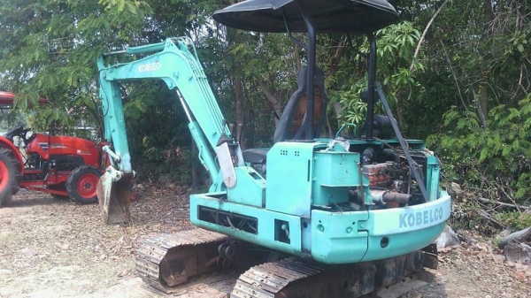 ขายแบคโคเล็ก KOBELCO SK40-5 รถสวยสภาพดี สนใจโทร 090-8588220คุณนะ 093-3258446คุณบิว หรือเข้าดูสินค้าอื่นๆได้ที่ www.truck.in.th/498 หรือเพจFacebook ณรงค์ ซื้อขายรถมือสอง (เว็บไซต์ส่วนตัว) หรือFacebook คุณนะ รถบรรทุก