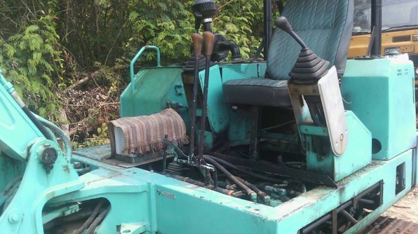 ขายแบคโคเล็ก KOBELCO SK40-5 รถสวยสภาพดี สนใจโทร 090-8588220คุณนะ 093-3258446คุณบิว หรือเข้าดูสินค้าอื่นๆได้ที่ www.truck.in.th/498 หรือเพจFacebook ณรงค์ ซื้อขายรถมือสอง (เว็บไซต์ส่วนตัว) หรือFacebook คุณนะ รถบรรทุก ขายแบคโคเล็ก KOBELCO SK40-5 รถสวยสภาพดี สนใจโทร 090-8588220คุณนะ 093-3258446คุณบิว หรือเข้าดูสินค้าอื่นๆได้ที่ www.truck.in.th/498 หรือเพจFacebook ณรงค์ ซื้อขายรถมือสอง (เว็บไซต์ส่วนตัว) หรือFacebook คุณนะ รถบรรทุก