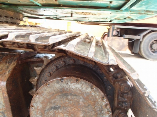 รถขุด KOBELCO SK200-2 รถขุด KOBELCO SK200-2