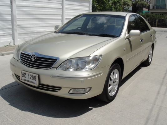 .......Toyota camry2.4Q DVDปี2004 รถสวยพร้อมใช้ ดูแลรักษาอย่างดีใช้น้อยมือแรก.......