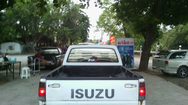 อีซูซุ TFR ปี1990 ใช้มือเดียว