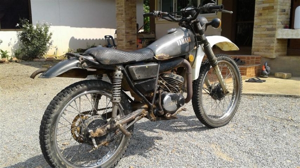 ขาย DT100 ออกใบซื้อขายแถมเล่มอีกคันให้เครื่องดีคันสตารืทคันเกียร์โครงไม่เชื่อมเหมาะสำหรับนักปั้น ขาย 8900 บาท ขาย DT100 ออกใบซื้อขายแถมเล่มอีกคันให้เครื่องดีคันสตารืทคันเกียร์โครงไม่เชื่อมเหมาะสำหรับนักปั้น ขาย 8900 บาท