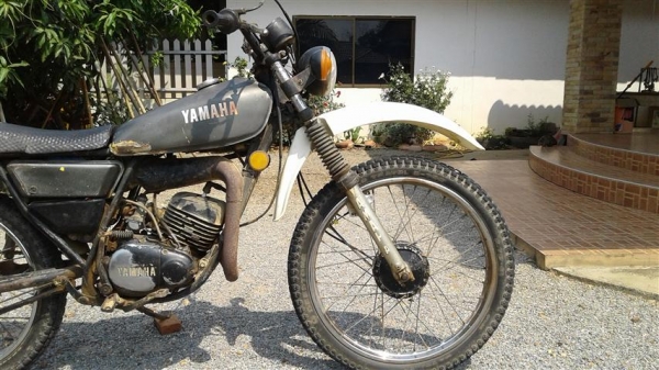 ขาย DT100 ออกใบซื้อขายแถมเล่มอีกคันให้เครื่องดีคันสตารืทคันเกียร์โครงไม่เชื่อมเหมาะสำหรับนักปั้น ขาย 8900 บาท ขาย DT100 ออกใบซื้อขายแถมเล่มอีกคันให้เครื่องดีคันสตารืทคันเกียร์โครงไม่เชื่อมเหมาะสำหรับนักปั้น ขาย 8900 บาท