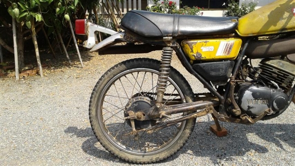 ขาย DT100 มีเล่มพร้อมชุดโอนภาษีขาดเครื่องดีคันสตาร์ทคันเกียร์ไม่เชื่อเหมาะเอาไปปั้นต่อ ขาย 13500 บาท