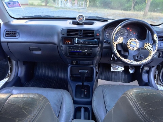 ขาย CIVIC  เครื่อง1.6  VTi-L ตัวท็อปสุด โฉมตาโต ตัวสุดท้าย ปี2000 - 2543  เครื่อง V-TEC  กระจกปรับไฟฟ้า  เบาะหนัง พวงมาลัยเพาเวอร์