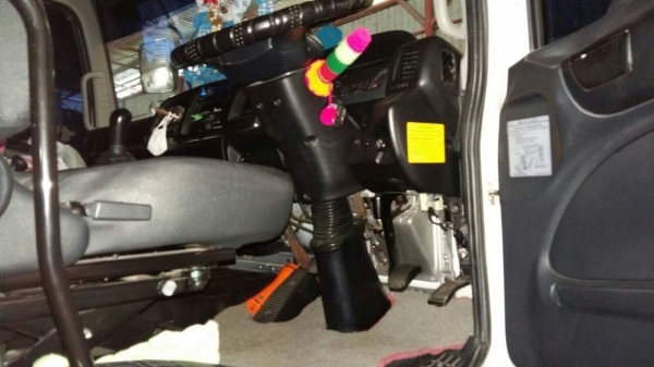 รถฮีโน่ 10 ล้อ หัวลาก FM1A  344 แรงม้า. ปี 56. ( รถวิ่ง 3xx,xxx กม. ) , ( ขาย เฉพาะแม่. )  ,  มีขาย 2 คัน.      สนใจติดต่อ  081 - 6079515