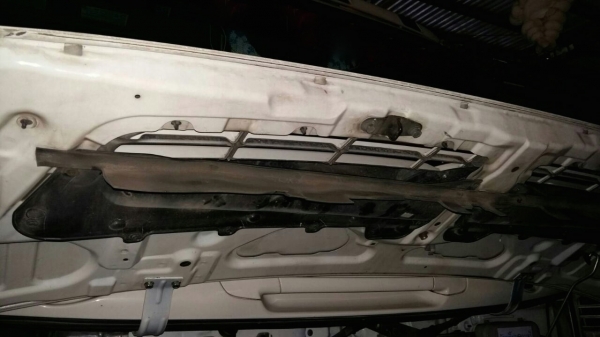 รถฮีโน่ 10 ล้อ หัวลาก FM1A  344 แรงม้า. ปี 56. ( รถวิ่ง 3xx,xxx กม. ) , ( ขาย เฉพาะแม่. )  ,  มีขาย 2 คัน.      สนใจติดต่อ  081 - 6079515